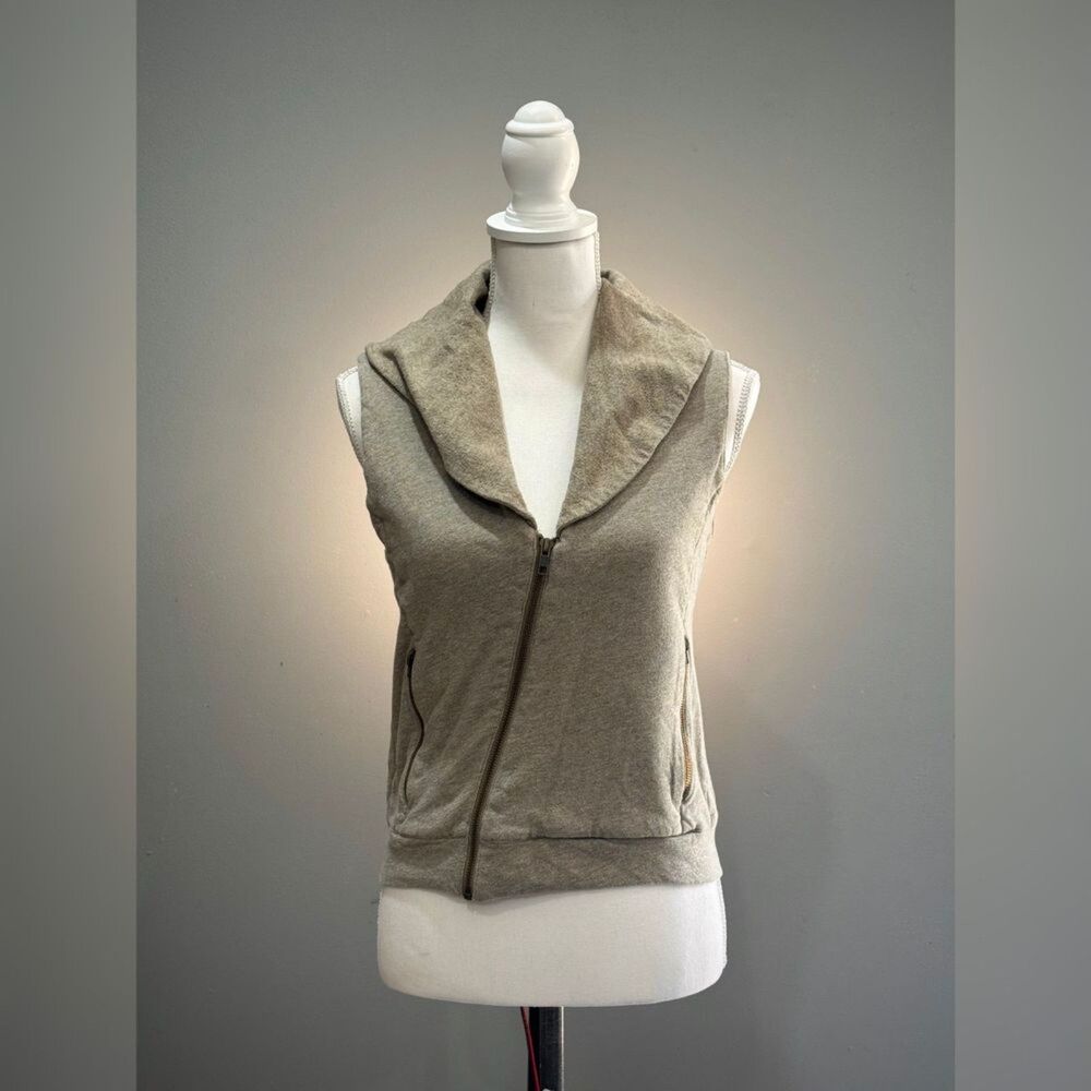 Oatmeal Synergy Cowl Neck Asymmetric Zip Vest Size XS EUC